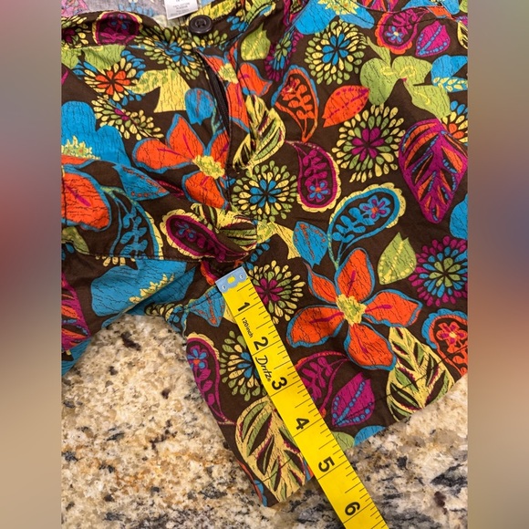 Arizona Girls Plus Size 18 1/2 Shorts Brown Multicolored Floral - Picture 7 of 7